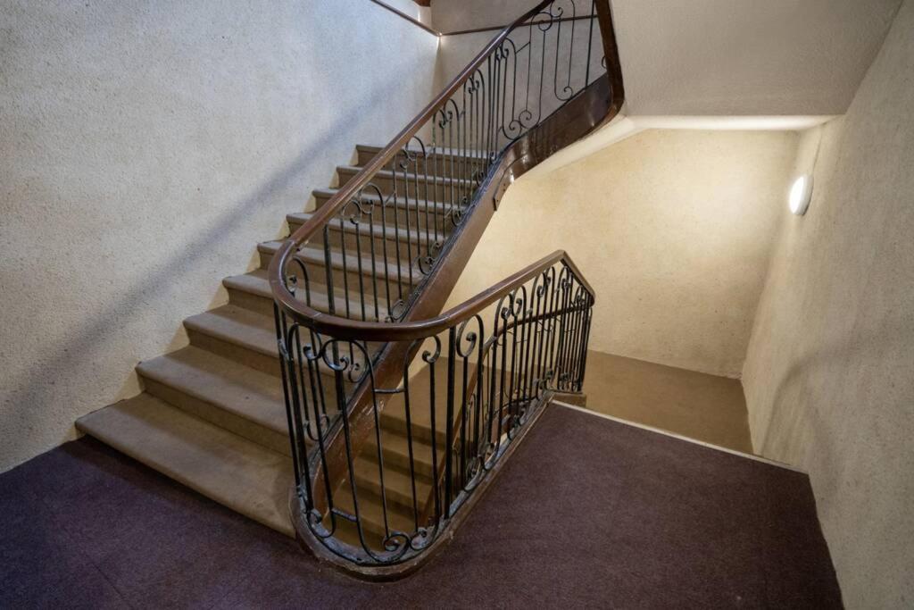 La Veilleuse - Appartement Au Coeur Du Centre Ville Limoges Esterno foto