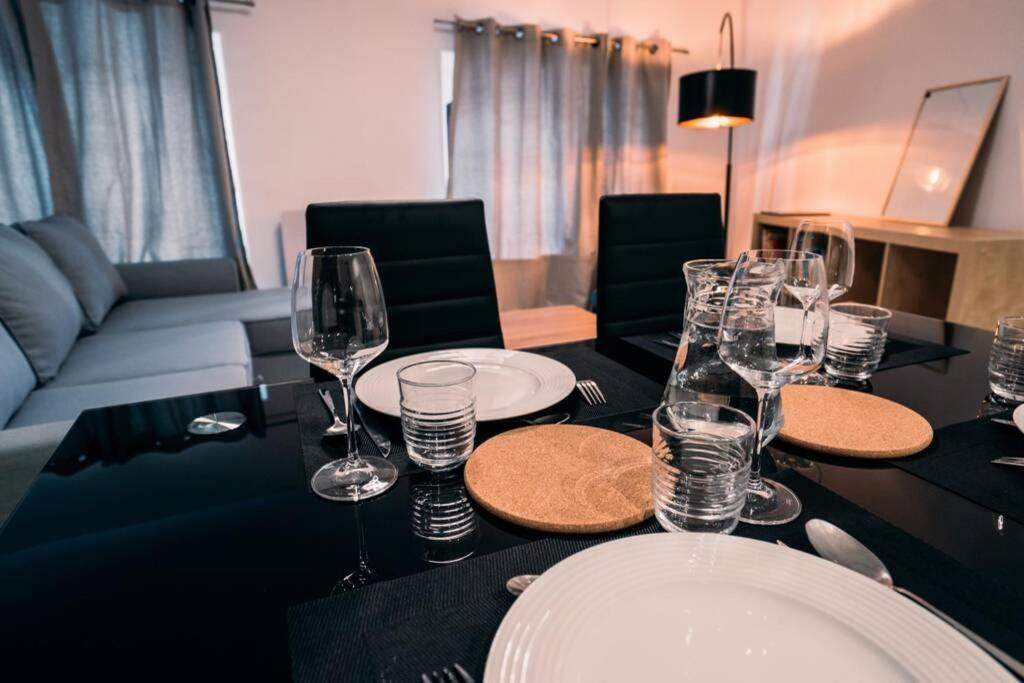 La Veilleuse - Appartement Au Coeur Du Centre Ville Limoges Esterno foto