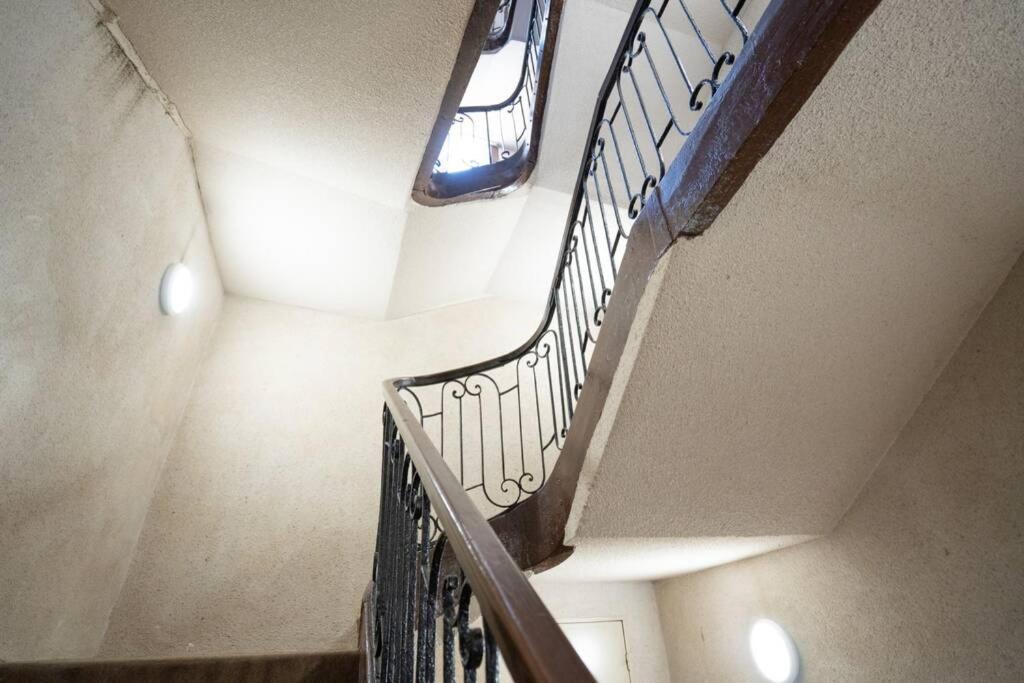 La Veilleuse - Appartement Au Coeur Du Centre Ville Limoges Esterno foto