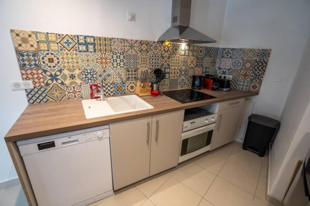 La Veilleuse - Appartement Au Coeur Du Centre Ville Limoges Esterno foto