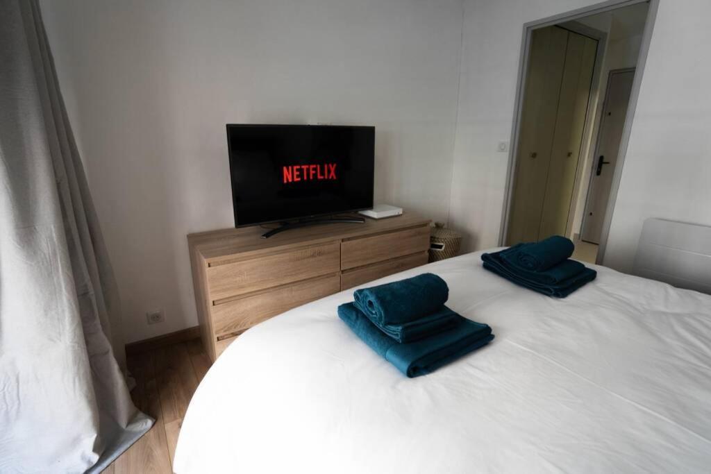 La Veilleuse - Appartement Au Coeur Du Centre Ville Limoges Esterno foto